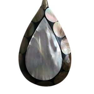 Elegant Cream Pearl Necklace with Mother of Pearl & Abalone Teardrop Pendant